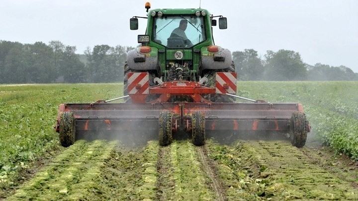 Μειώνεται ο ΦΠΑ για αγροτικά μηχανήματα